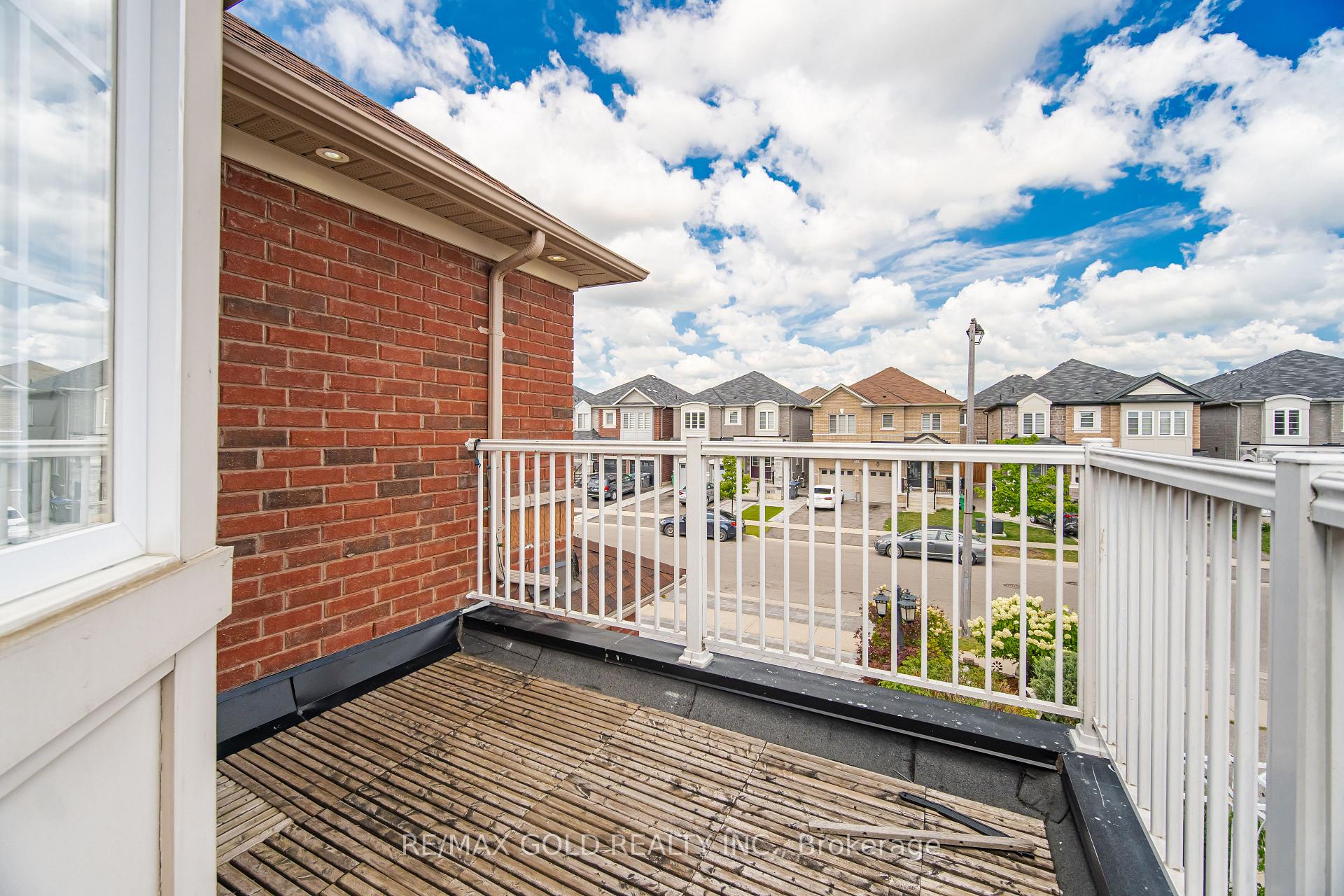 Photo 30 of 15 Denim Drive, Brampton, Bram East — HOMEH