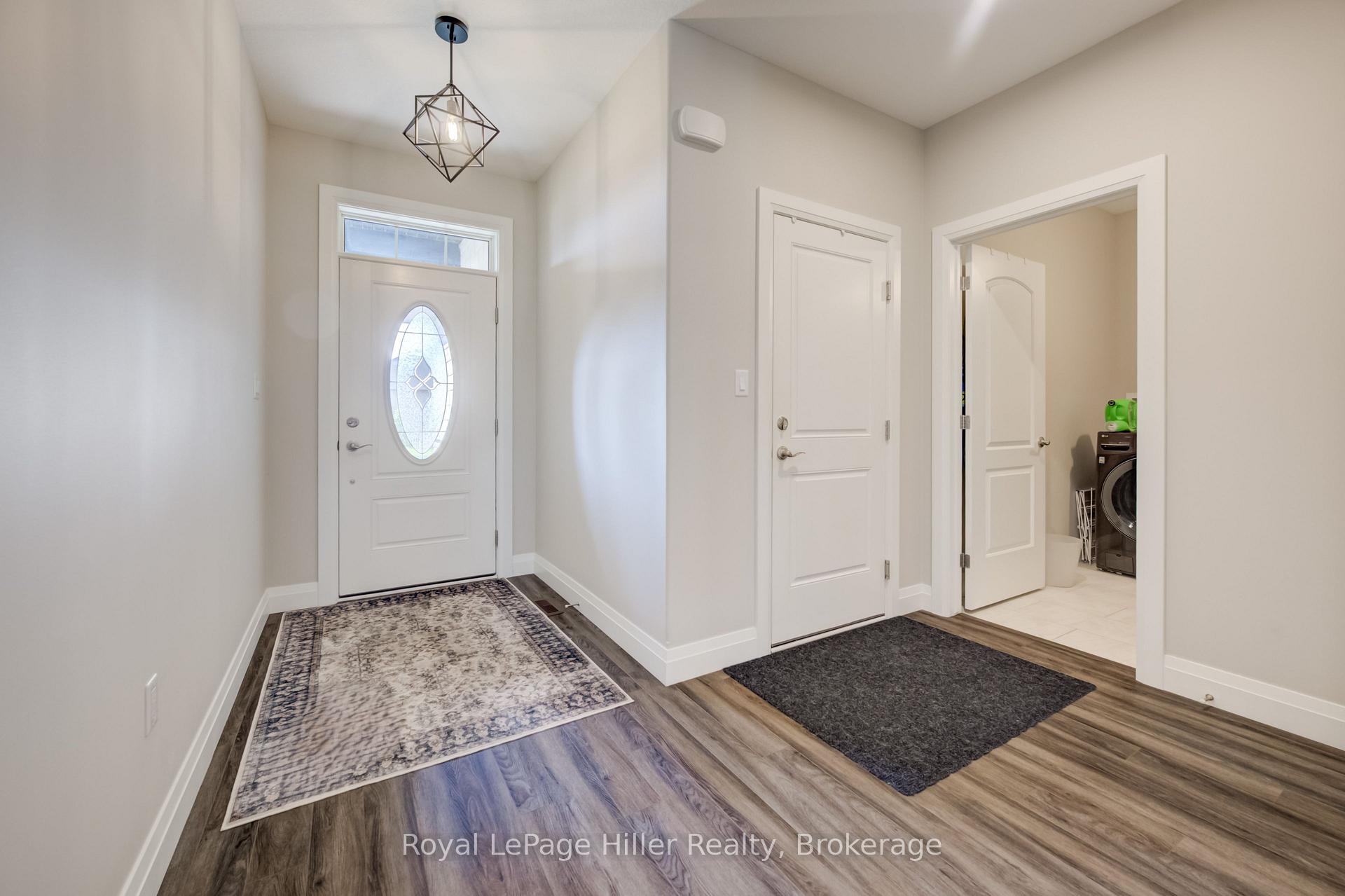 Photo 5 of 35 Orr Street, Stratford — HOMEH