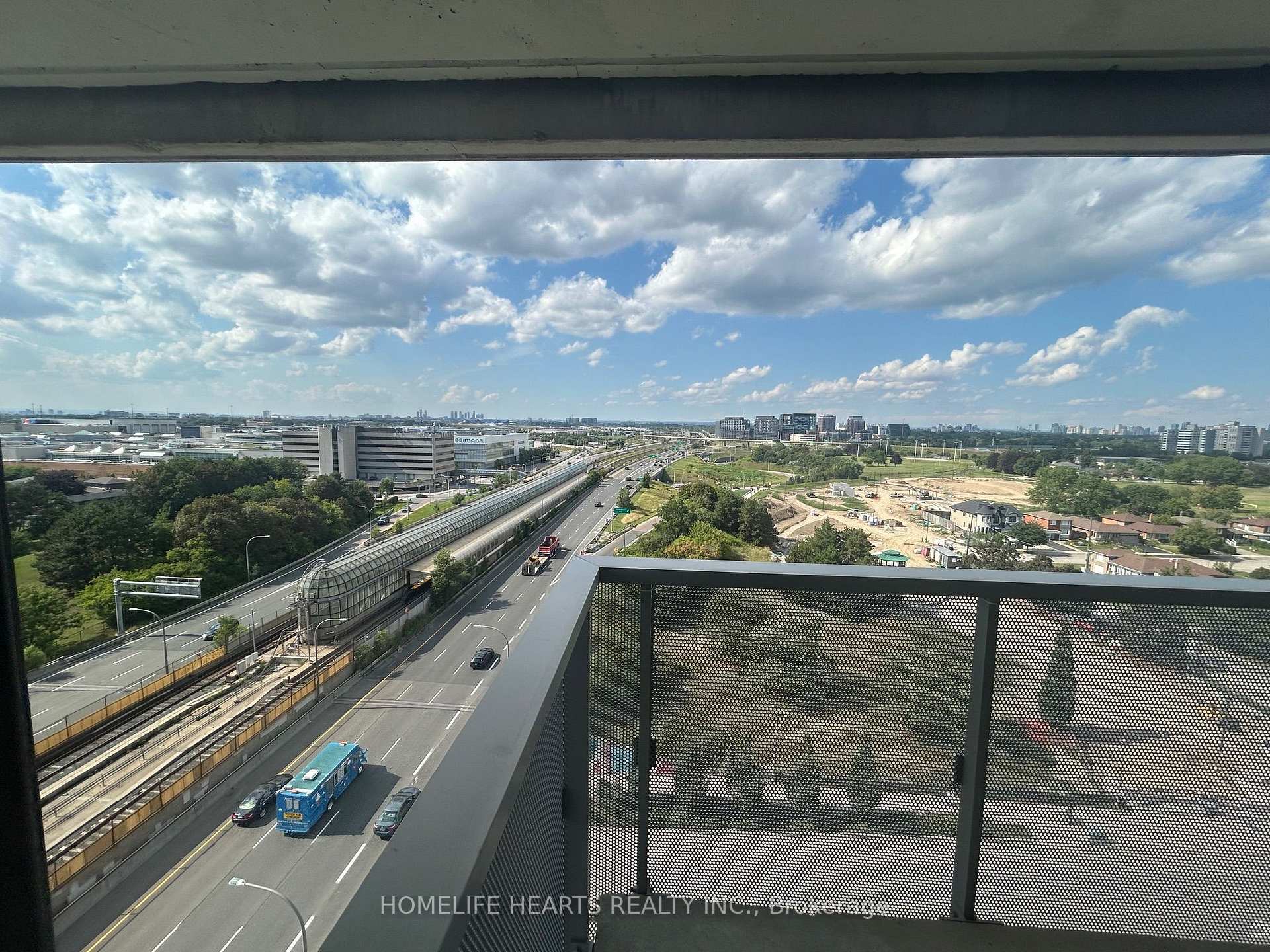 Photo 6 of Unit 1305, 120 Varna Drive, Toronto, Englemount-Lawrence — HOMEH