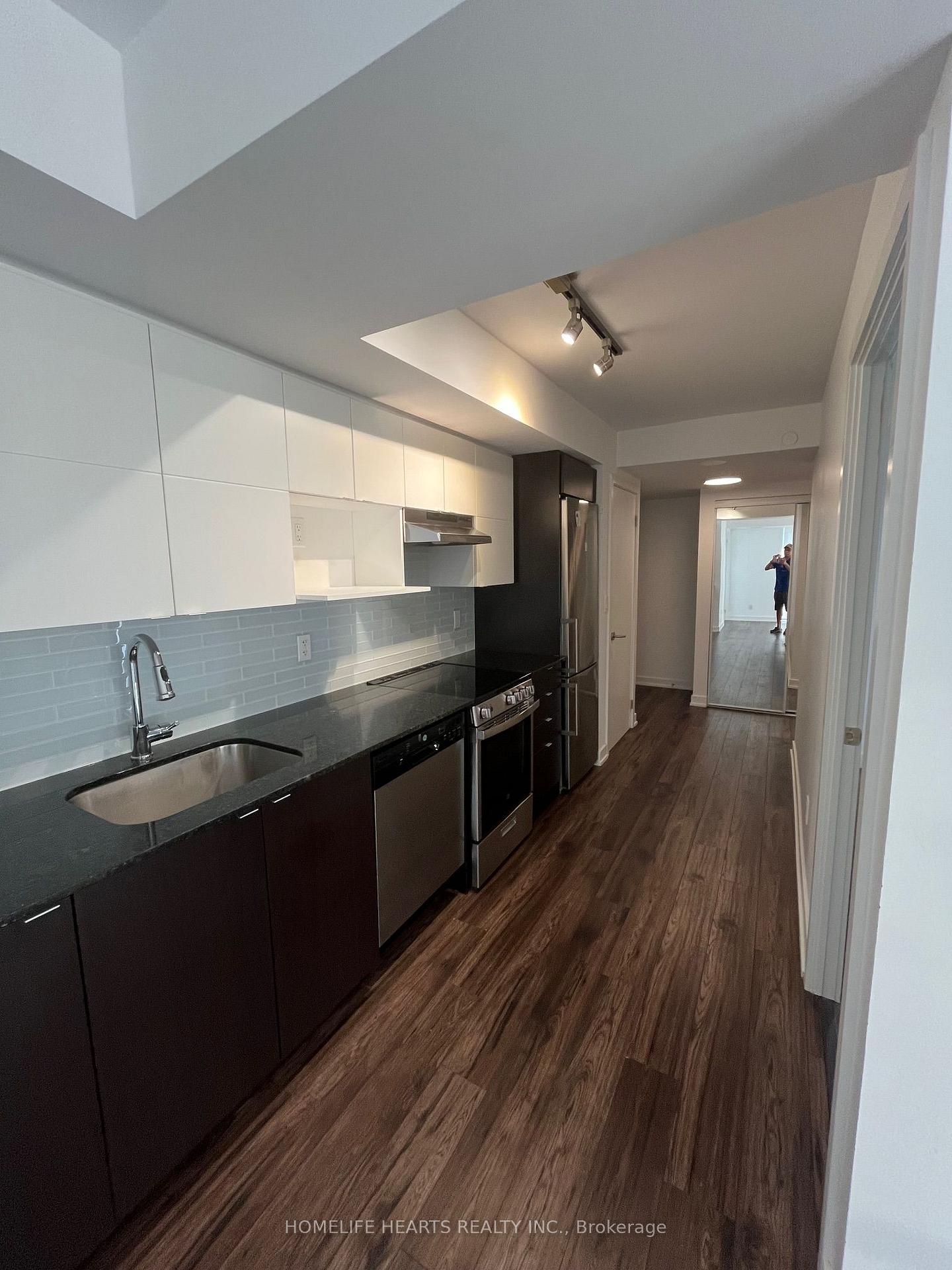 Photo 11 of Unit 1305, 120 Varna Drive, Toronto, Englemount-Lawrence — HOMEH