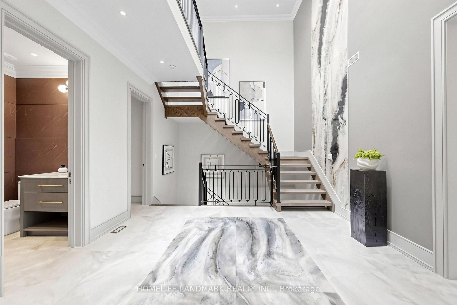 Photo 24 of 1 Tuscay Court, Markham, Unionville — HOMEH