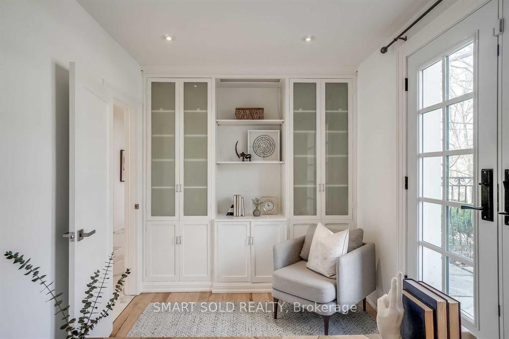 Photo 8 of 347 Cortleigh Boulevard, Toronto, Bedford Park-Nortown — HOMEH