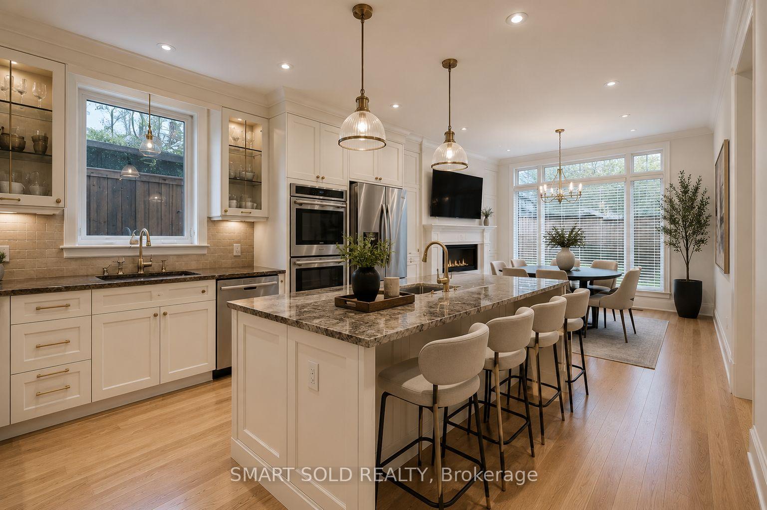 Photo 10 of 347 Cortleigh Boulevard, Toronto, Bedford Park-Nortown — HOMEH