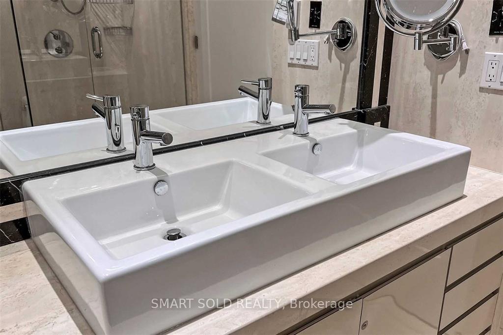 Photo 23 of 347 Cortleigh Boulevard, Toronto, Bedford Park-Nortown — HOMEH