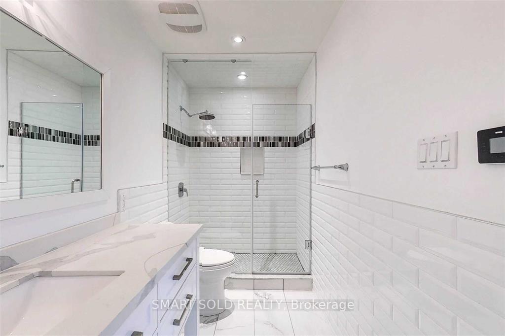 Photo 26 of 347 Cortleigh Boulevard, Toronto, Bedford Park-Nortown — HOMEH