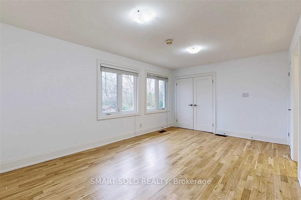 Photo 27 of 347 Cortleigh Boulevard, Toronto, Bedford Park-Nortown — HOMEH