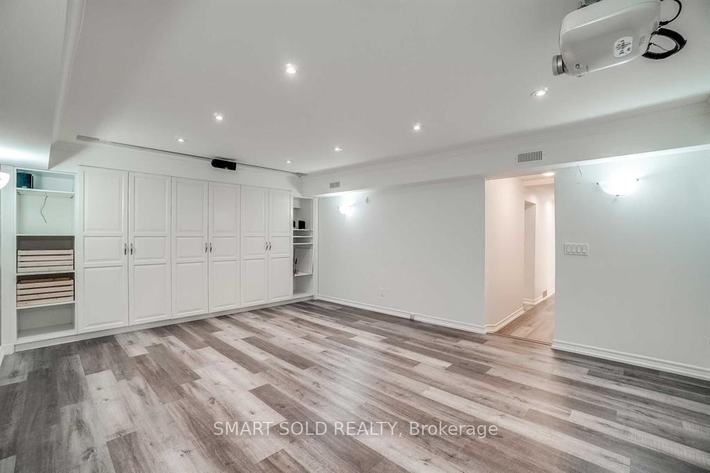 Photo 30 of 347 Cortleigh Boulevard, Toronto, Bedford Park-Nortown — HOMEH