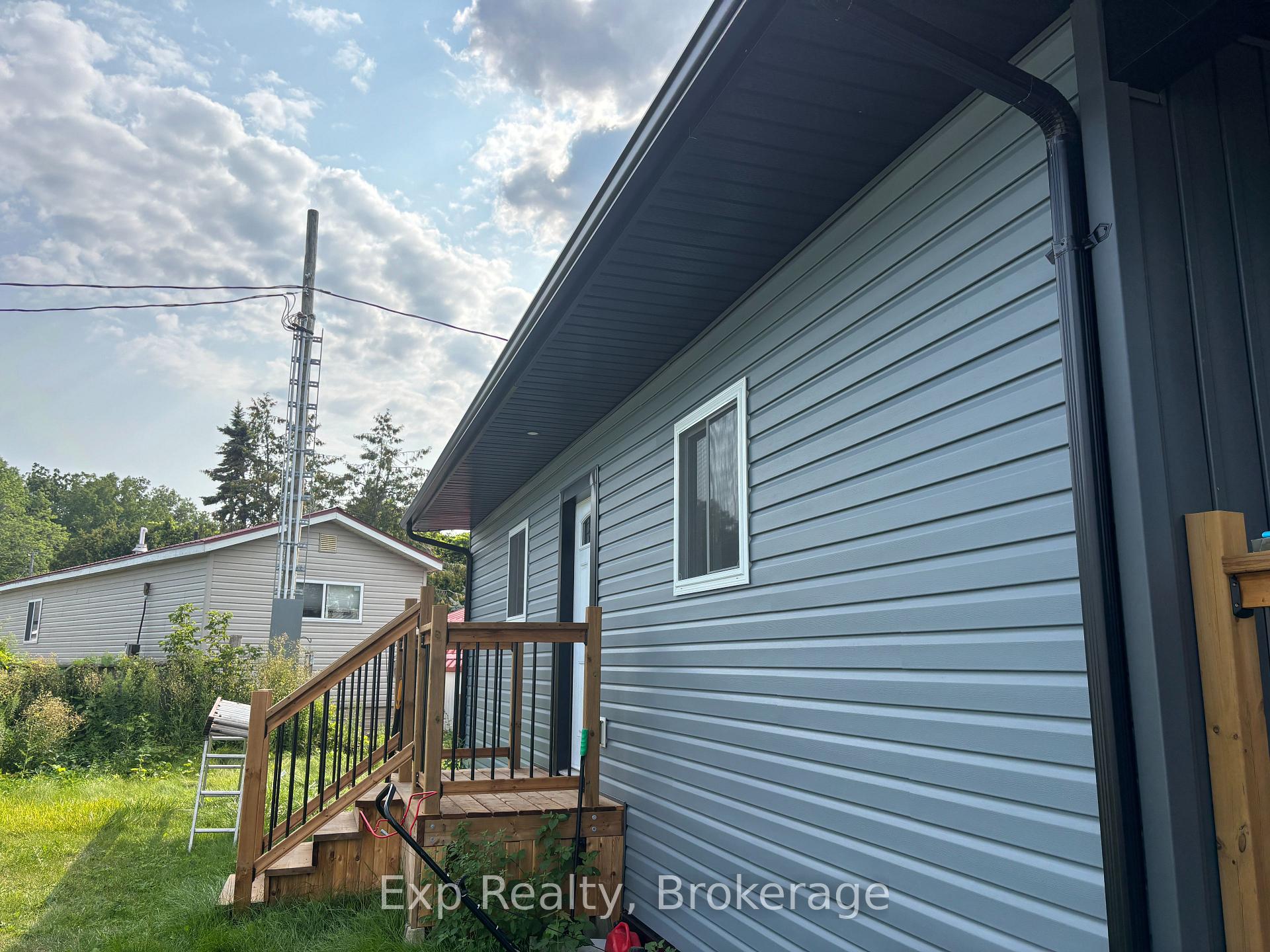 Photo 3 of Unit 28, 529 Old 2 Highway, Quinte West, Sidney Ward — HOMEH