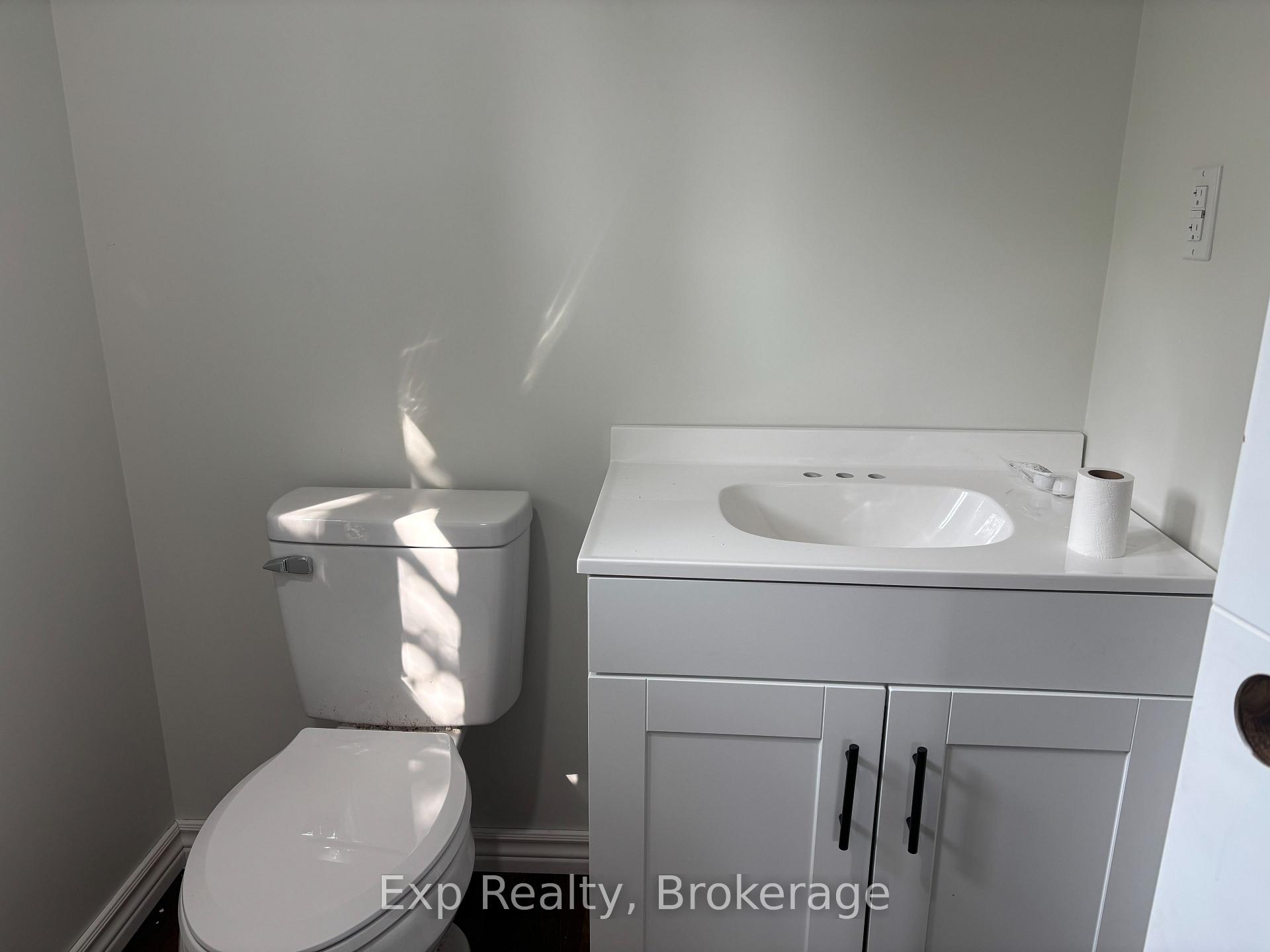 Photo 9 of Unit 28, 529 Old 2 Highway, Quinte West, Sidney Ward — HOMEH