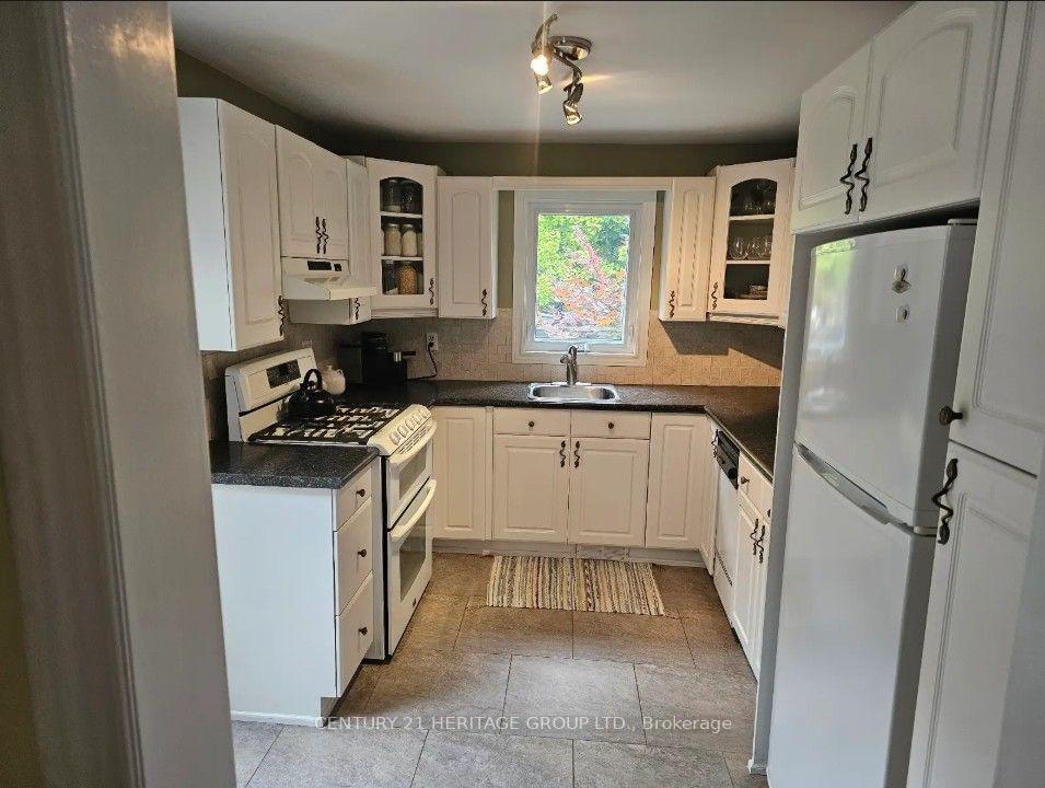 Photo 2 of 47 Denne Boulevard, Newmarket, Bristol-London — HOMEH