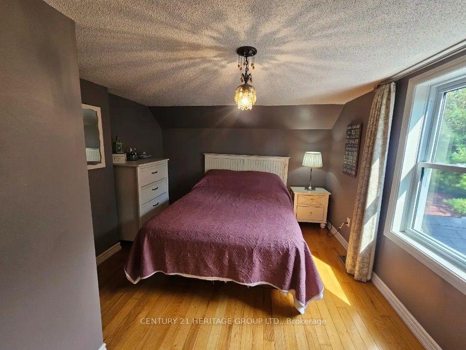 Photo 10 of 47 Denne Boulevard, Newmarket, Bristol-London — HOMEH