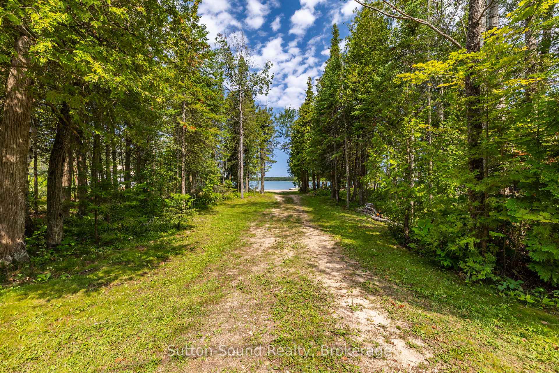 Photo 40 of 54 Roth Drive, South Bruce Peninsula — HOMEH