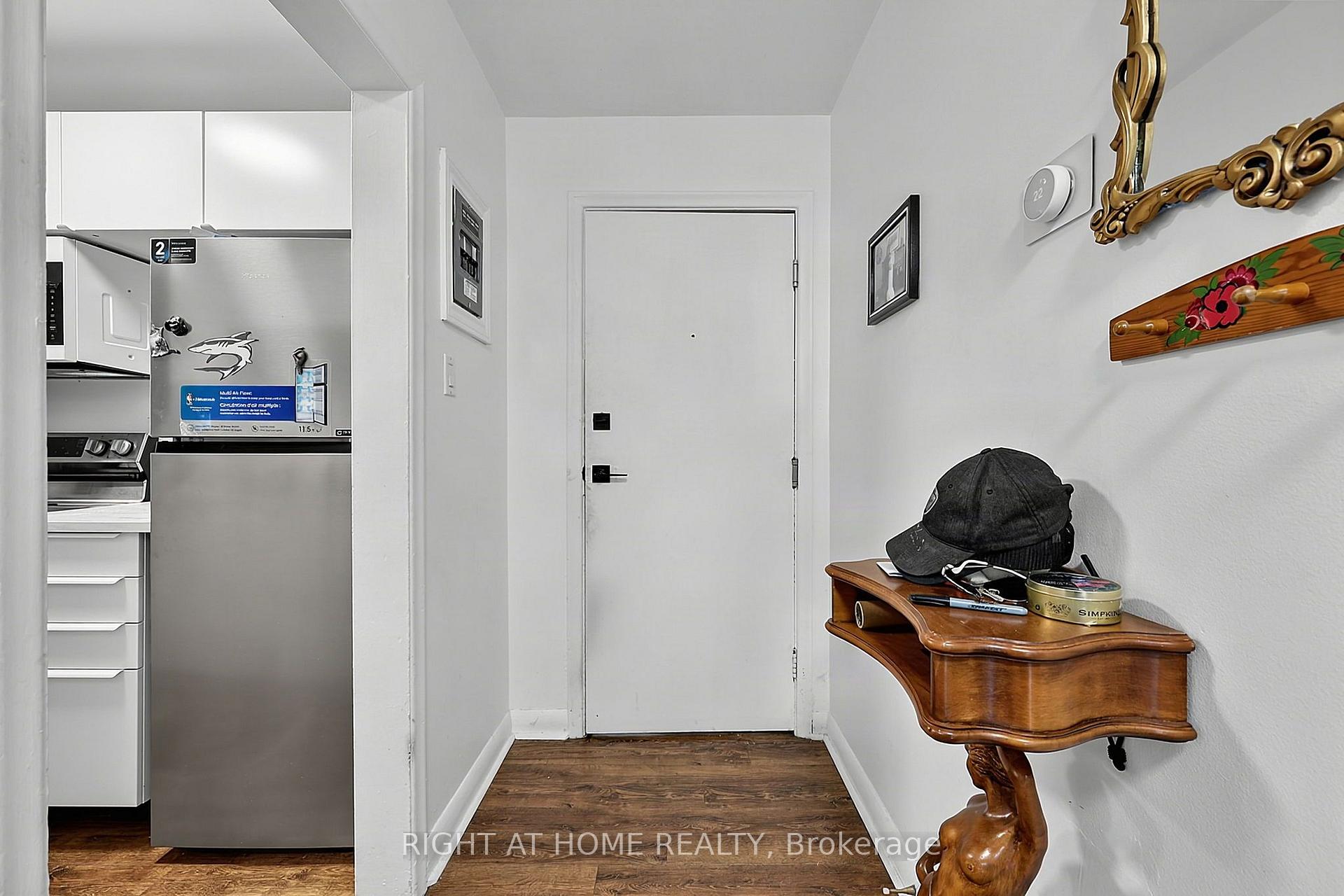 Photo 14 of 137 Vancouver Street, Barrie, Codrington — HOMEH