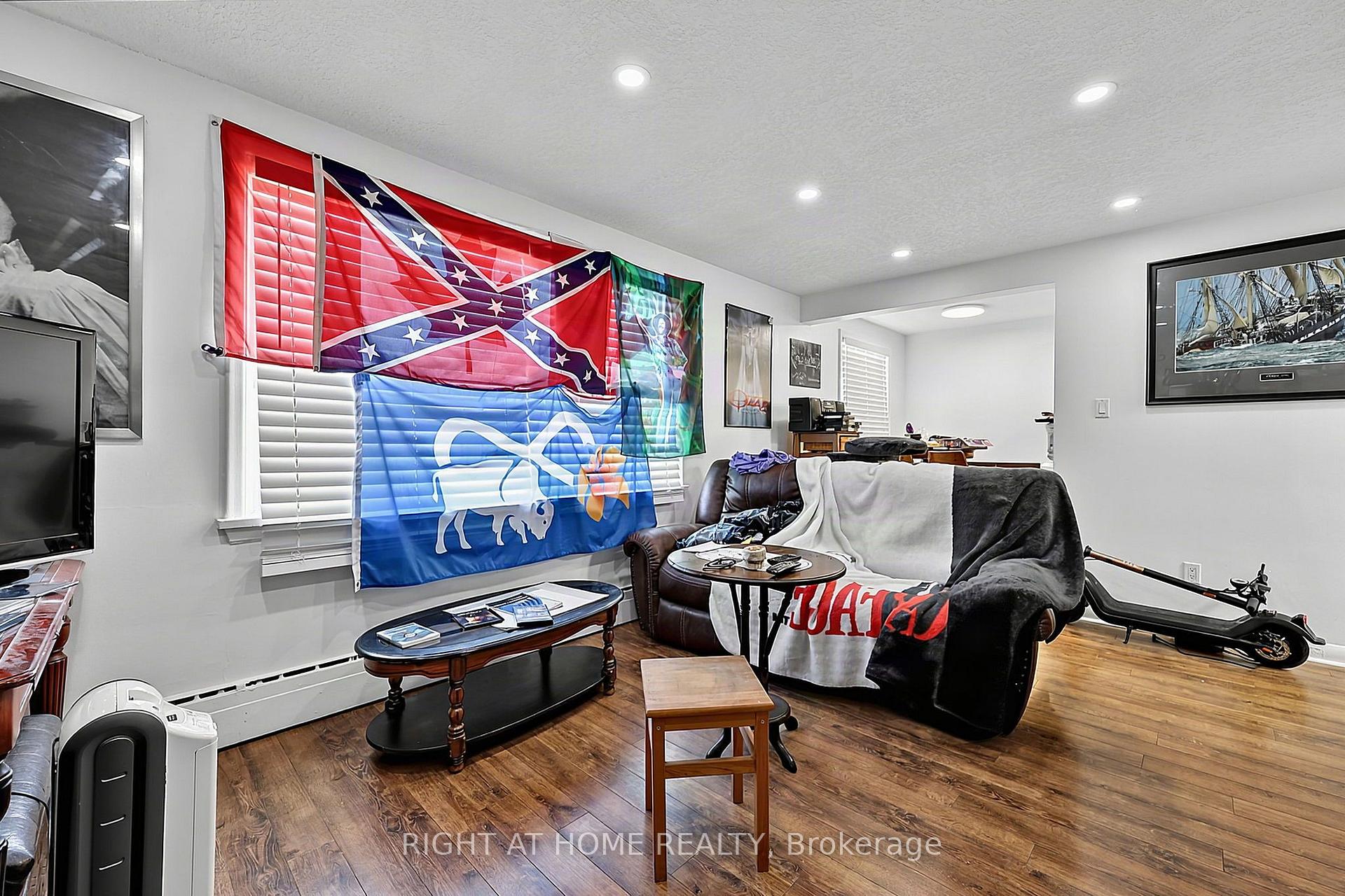 Photo 17 of 137 Vancouver Street, Barrie, Codrington — HOMEH
