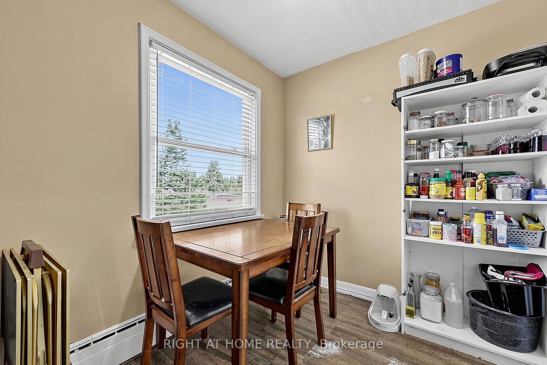 Photo 23 of 137 Vancouver Street, Barrie, Codrington — HOMEH