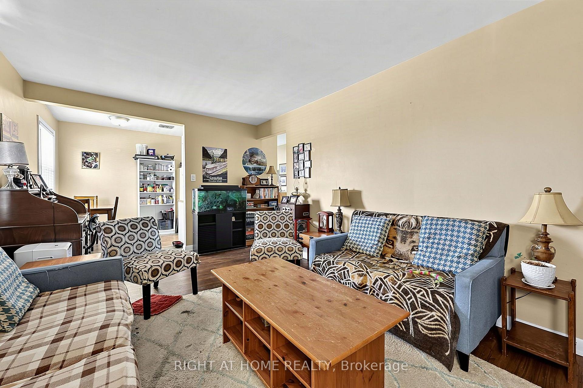 Photo 25 of 137 Vancouver Street, Barrie, Codrington — HOMEH
