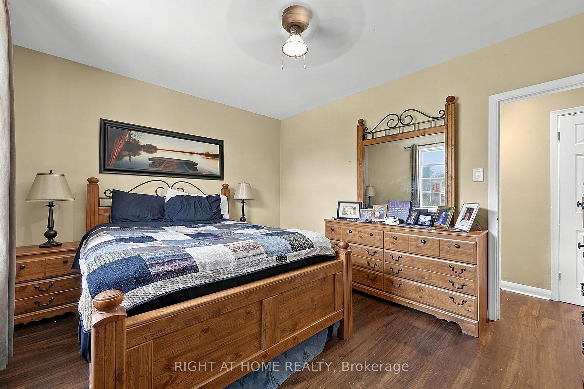 Photo 27 of 137 Vancouver Street, Barrie, Codrington — HOMEH