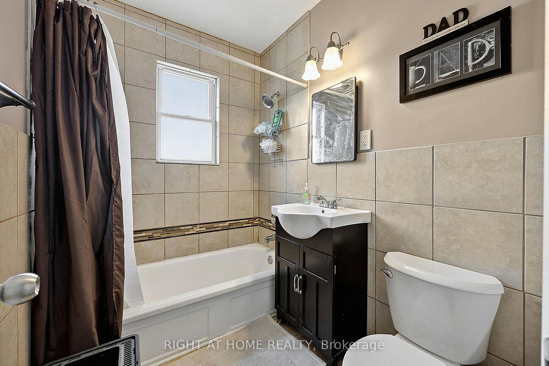 Photo 30 of 137 Vancouver Street, Barrie, Codrington — HOMEH