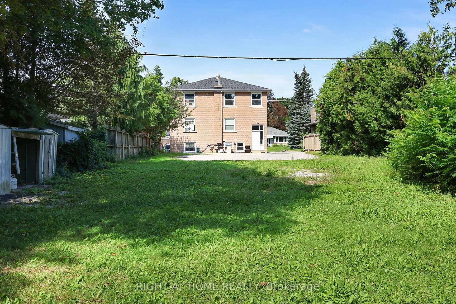 Photo 36 of 137 Vancouver Street, Barrie, Codrington — HOMEH