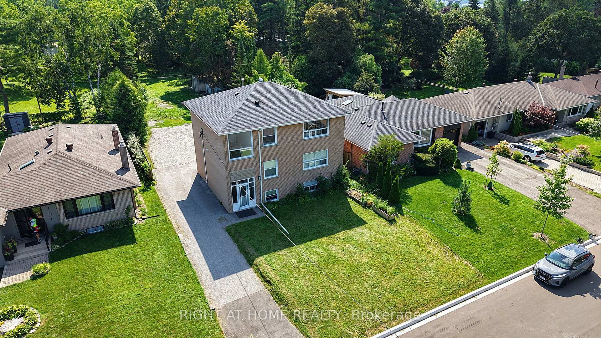 Photo 38 of 137 Vancouver Street, Barrie, Codrington — HOMEH