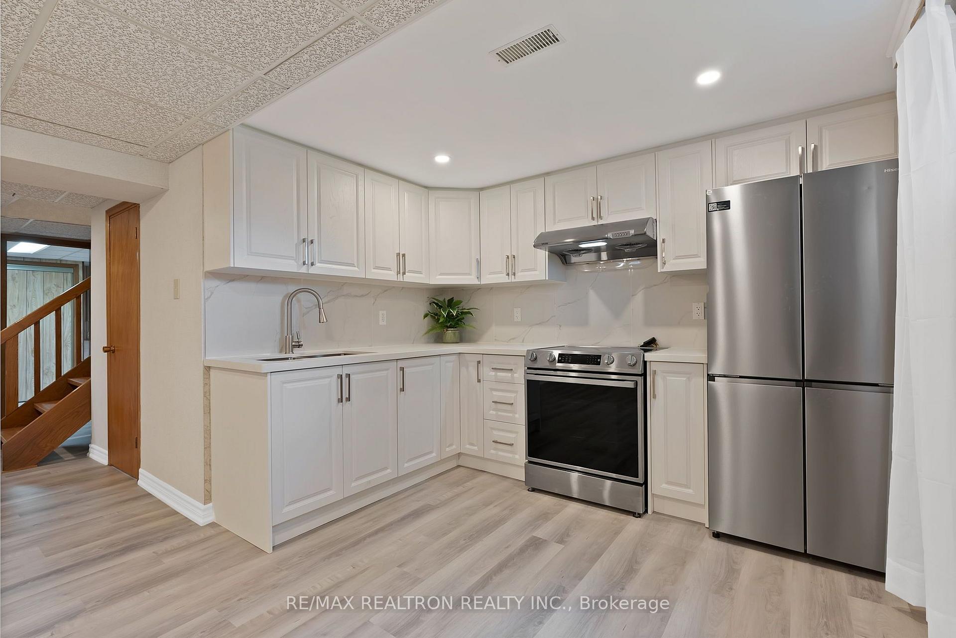 Photo 41 of 421 Brimorton Drive, Scarborough, Woburn — HOMEH