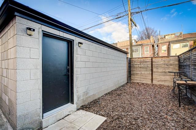 Photo 13 of 176 Pendrith Street, Toronto, Dovercourt-Wallace Emerson-Junction — HOMEH