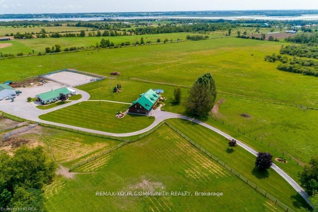 Photo 1 of 11 Mud Road, Kawartha Lakes, Fenelon — HOMEH