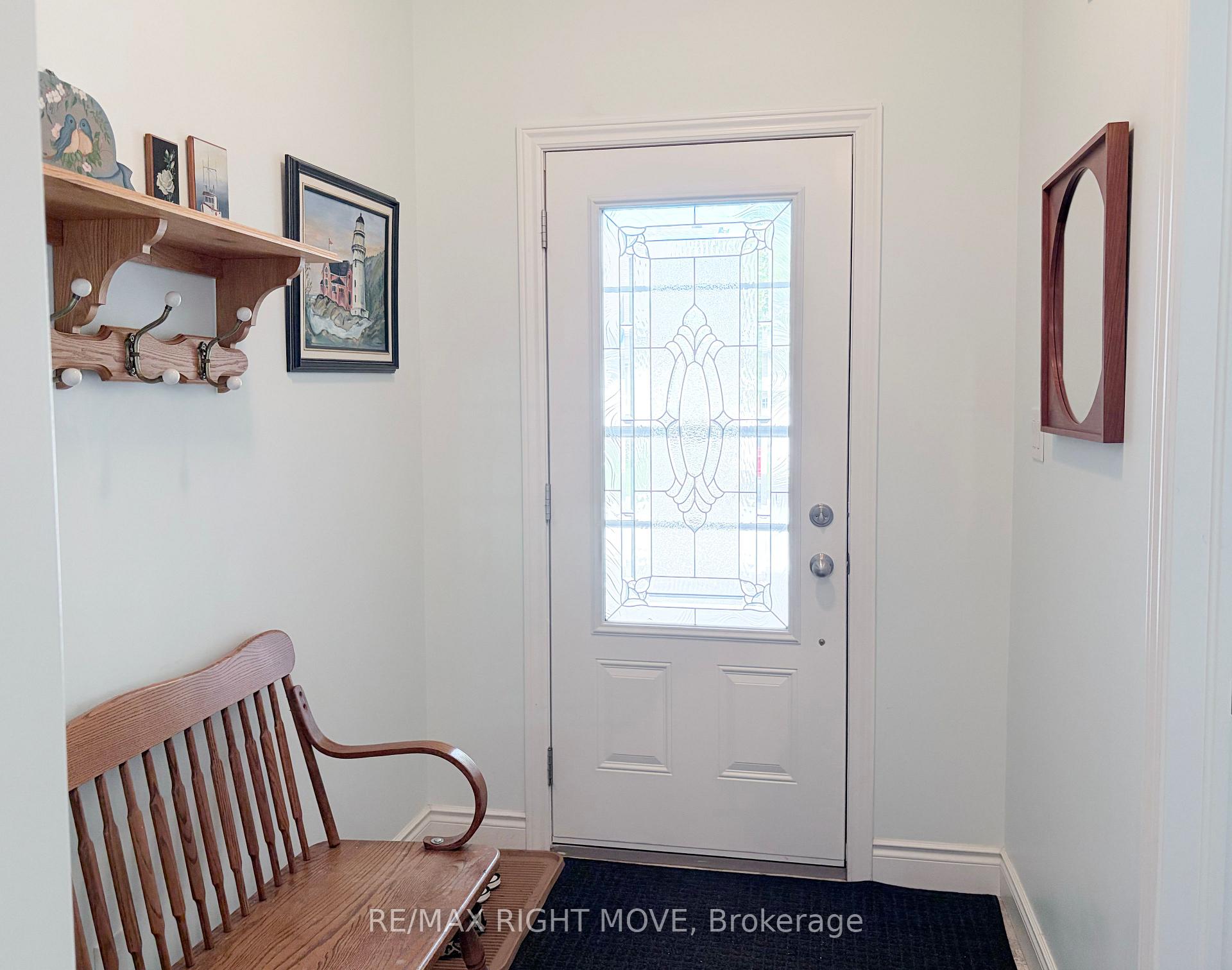 Photo 3 of 11 Danny Drive, Orillia — HOMEH