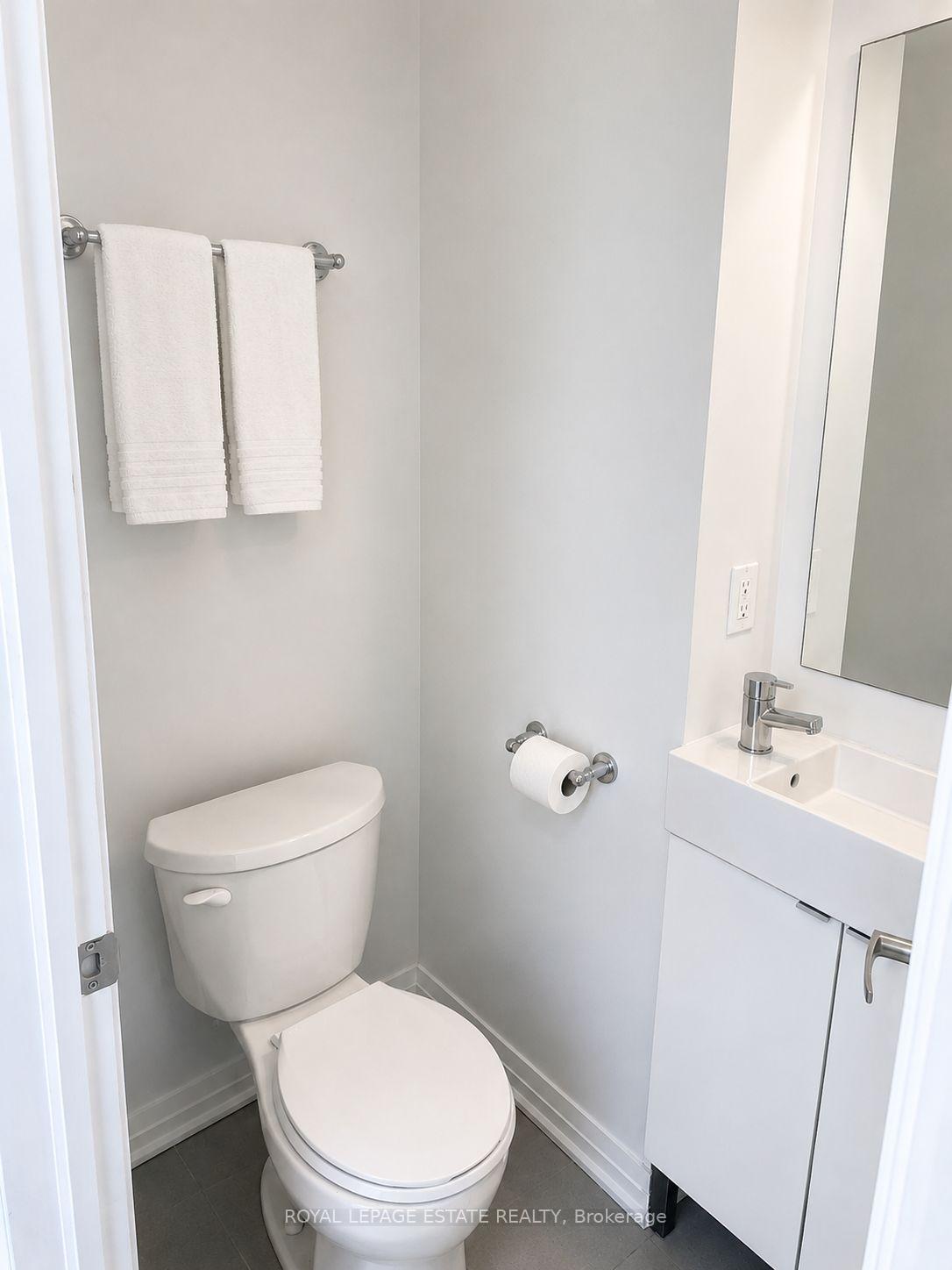 Photo 8 of Unit 835, 1900 Simcoe Street N, Oshawa, Samac — HOMEH