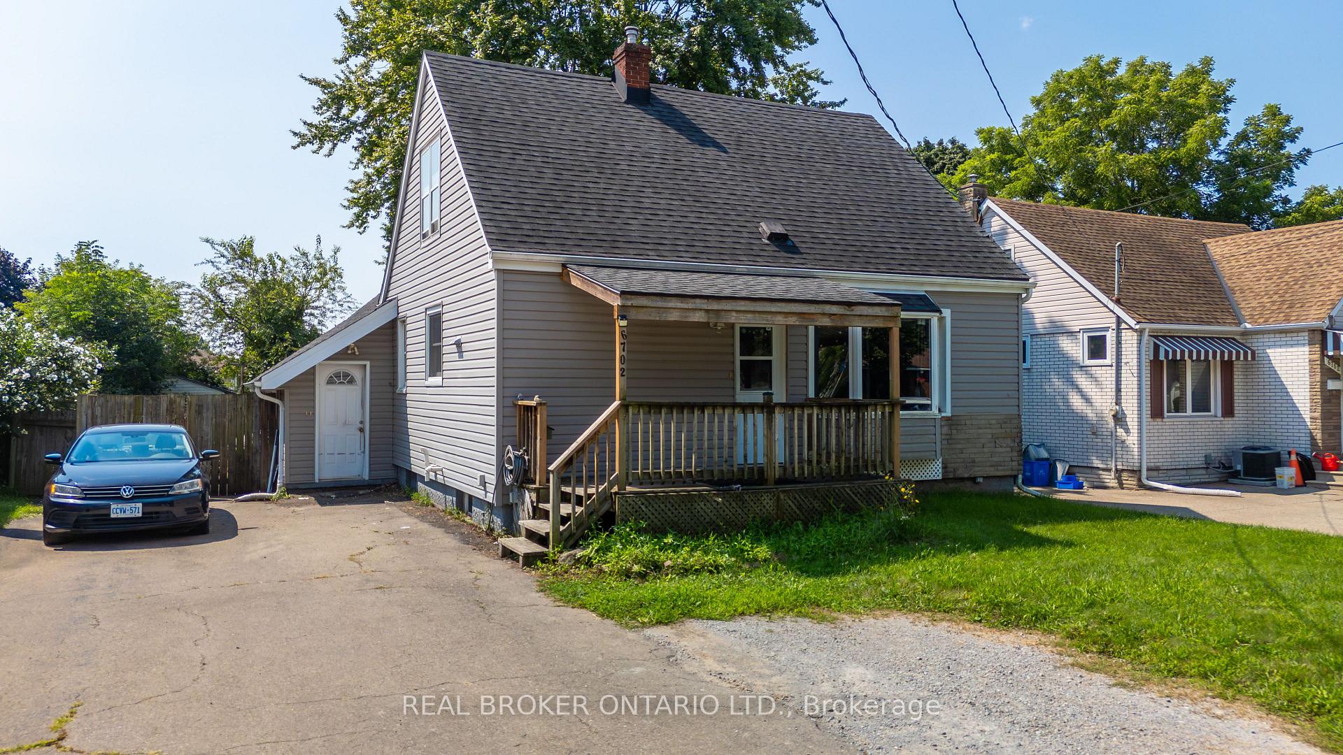 Photo 2 of 6702 Dunn Street, Niagara Falls, Arad/Fallsview — HOMEH