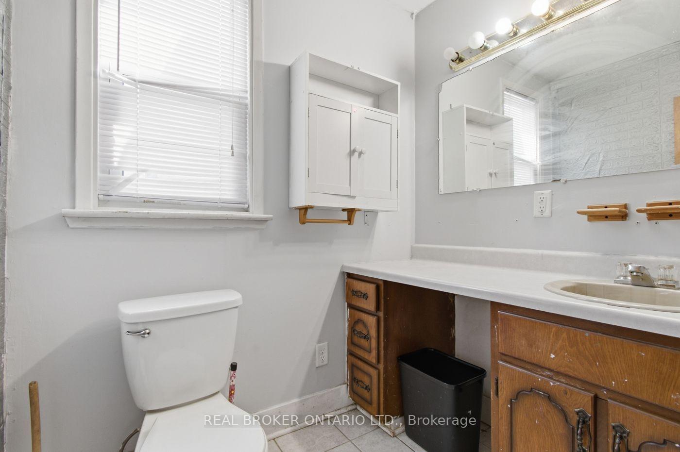 Photo 16 of 6702 Dunn Street, Niagara Falls, Arad/Fallsview — HOMEH