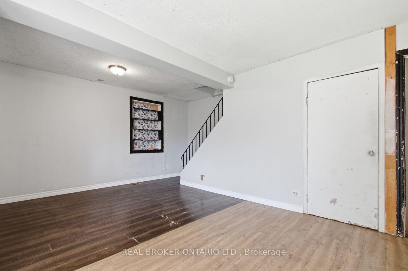 Photo 24 of 6702 Dunn Street, Niagara Falls, Arad/Fallsview — HOMEH