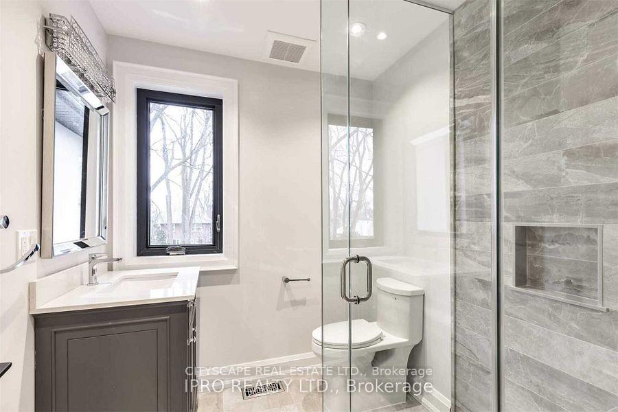 Photo 15 of 9 Donnybrook Lane, Etobicoke, Kingsway South — HOMEH