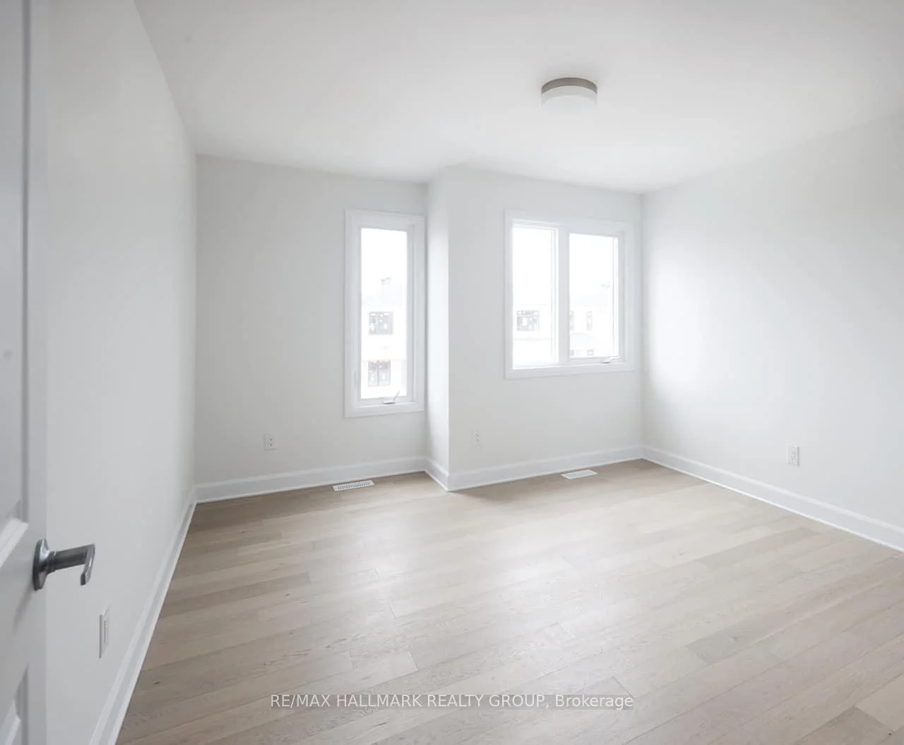Photo 41 of 614 Roundhouse Crescent, Ottawa, Stittsville (South) — HOMEH