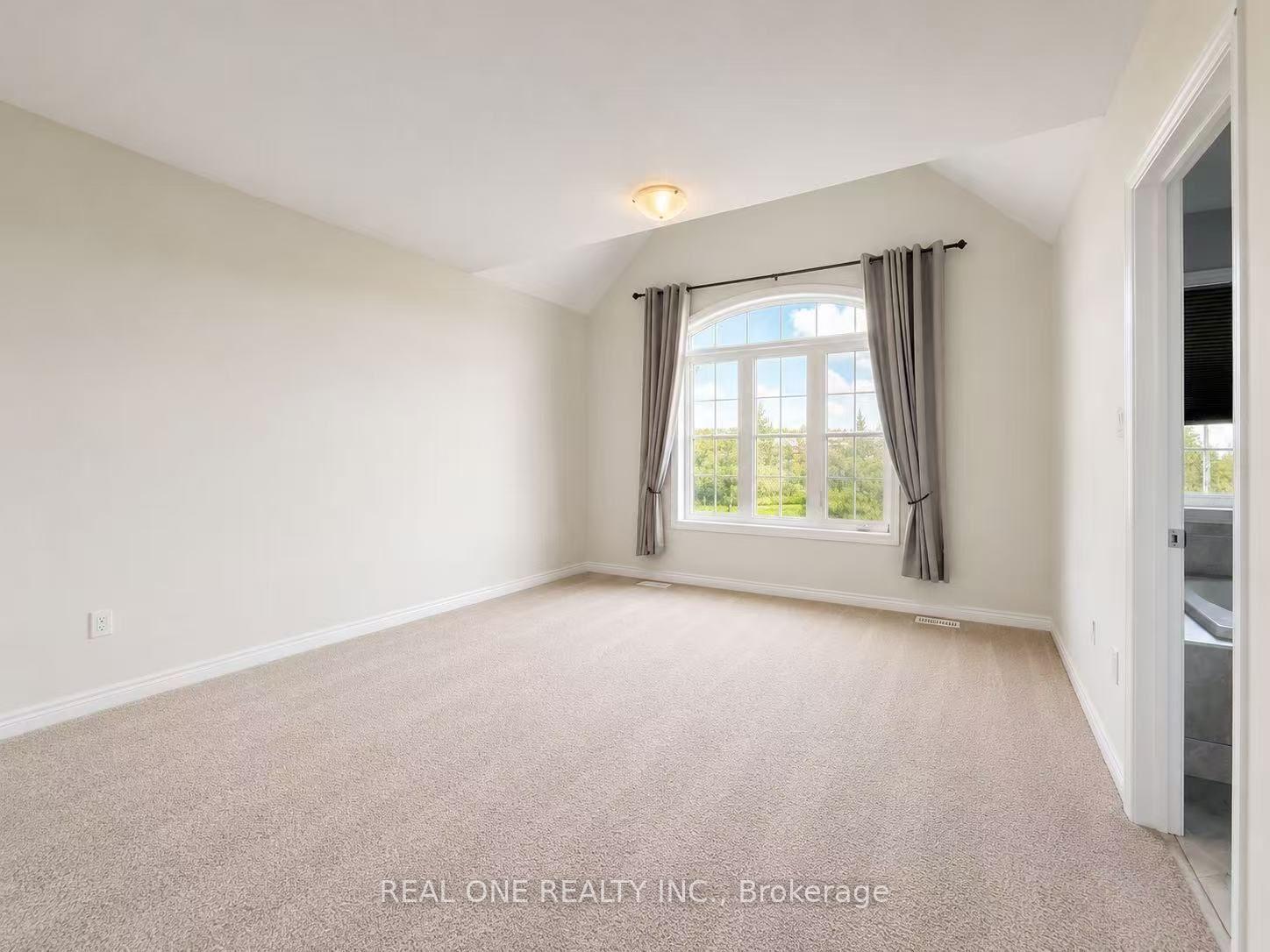 Photo 13 of 115 Beechborough Crescent, East Gwillimbury, Sharon — HOMEH