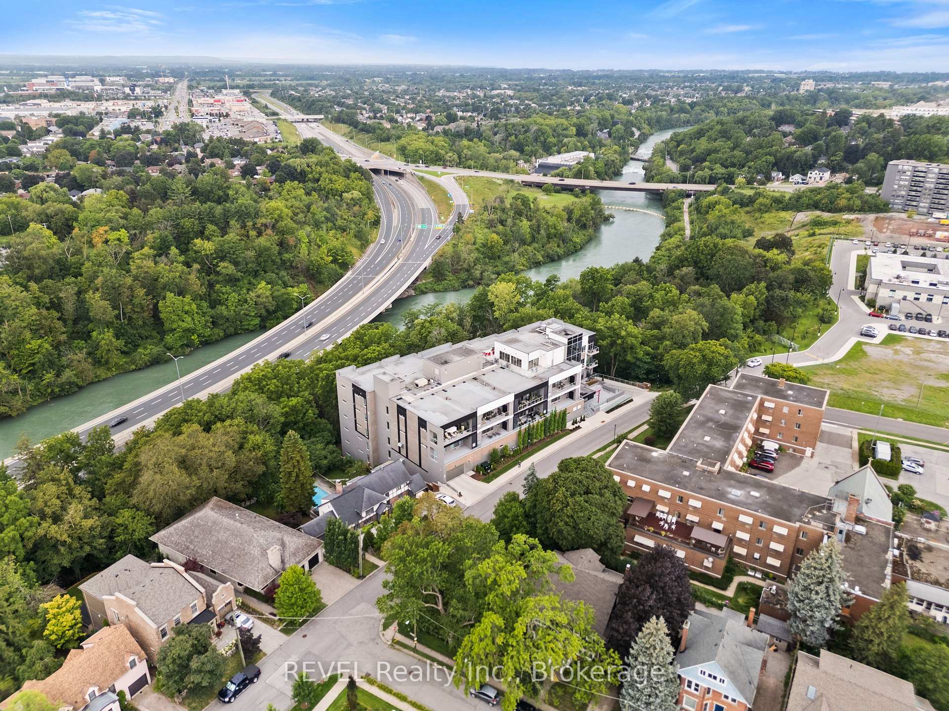 Photo 31 of Unit 404, 77 Yates Street, St. Catharines, Downtown — HOMEH