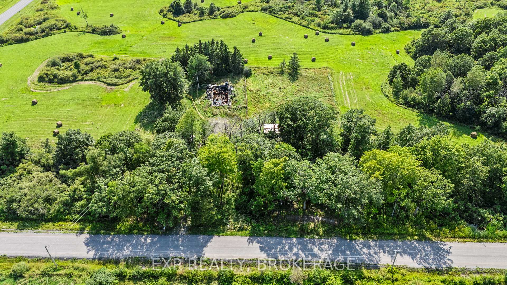 Photo 3 of 299 13TH Line Road, Frontenac Islands, Wolfe Island — HOMEH