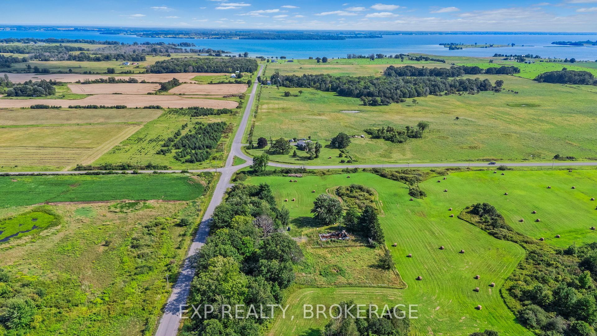 Photo 4 of 299 13TH Line Road, Frontenac Islands, Wolfe Island — HOMEH