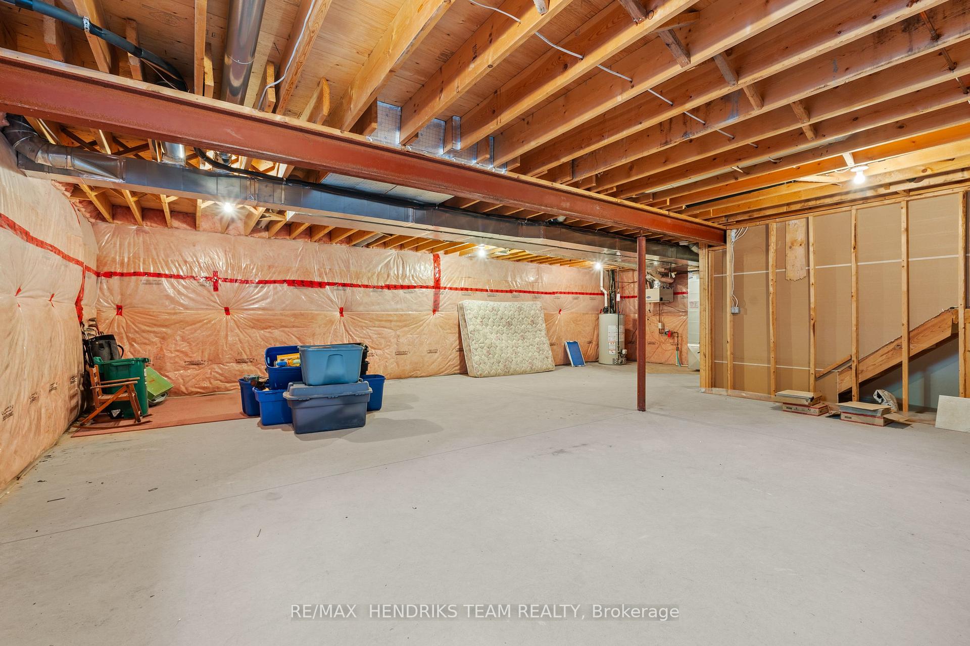 Photo 26 of 58 Videl Crescent N, St. Catharines, Grapeview — HOMEH