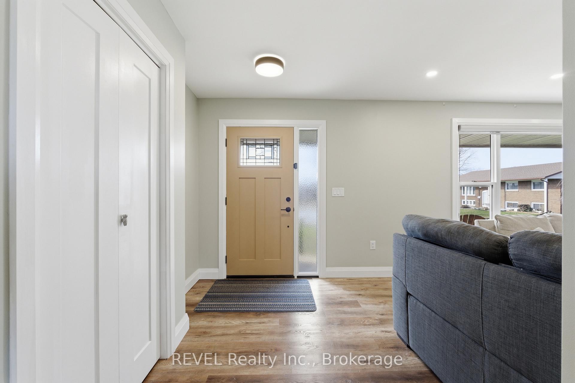 Photo 16 of 21 Lena Crescent, Port Colborne, Sugarloaf — HOMEH