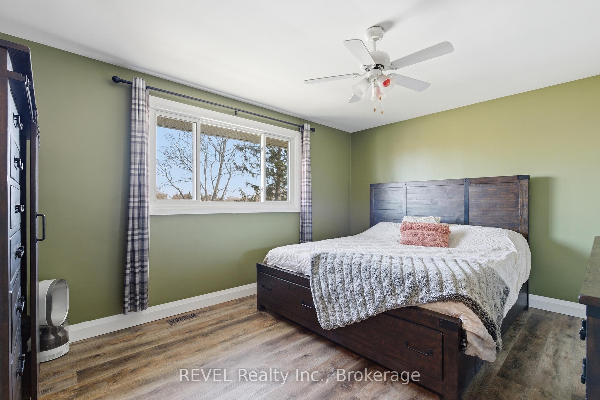 Photo 20 of 21 Lena Crescent, Port Colborne, Sugarloaf — HOMEH
