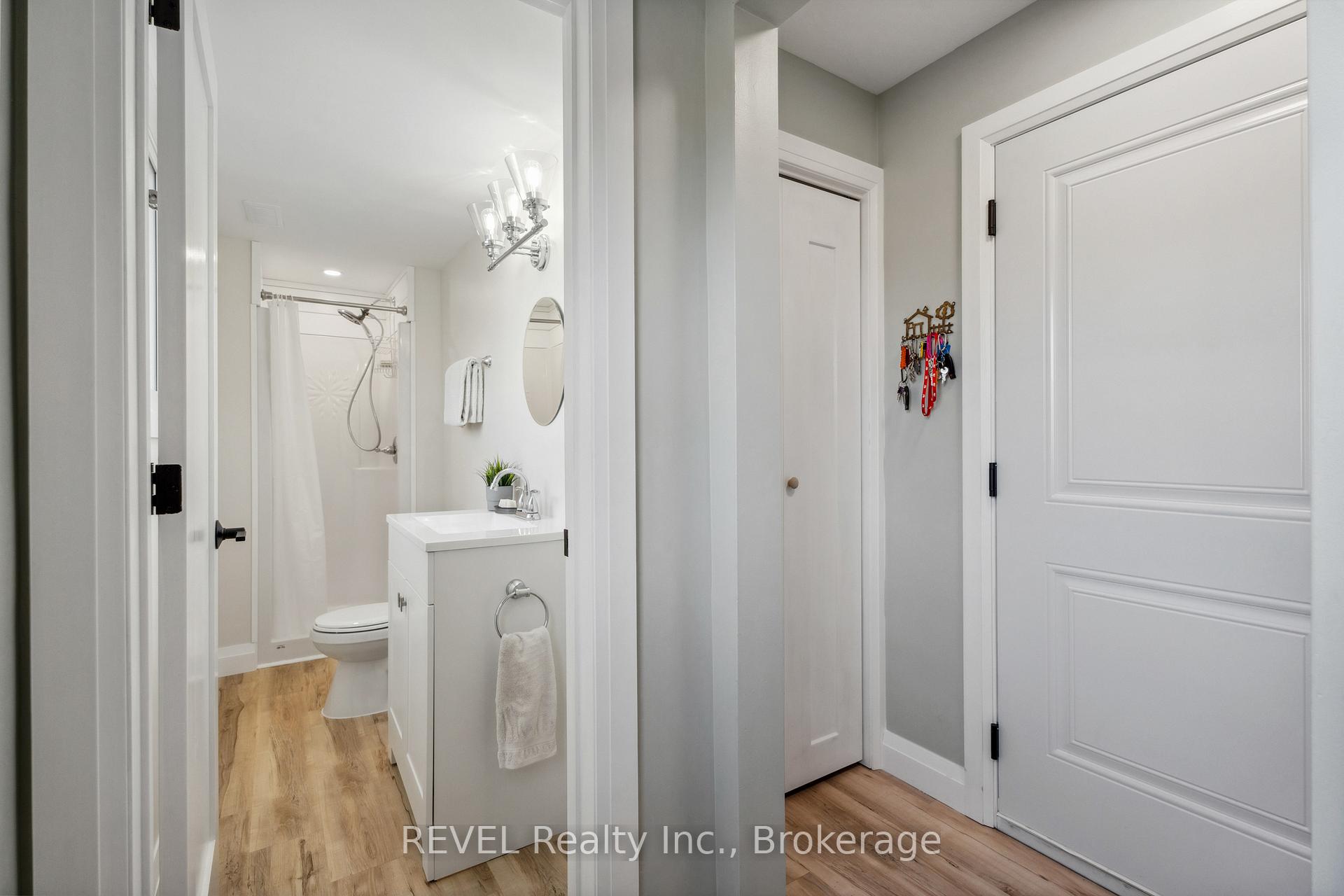 Photo 26 of 21 Lena Crescent, Port Colborne, Sugarloaf — HOMEH