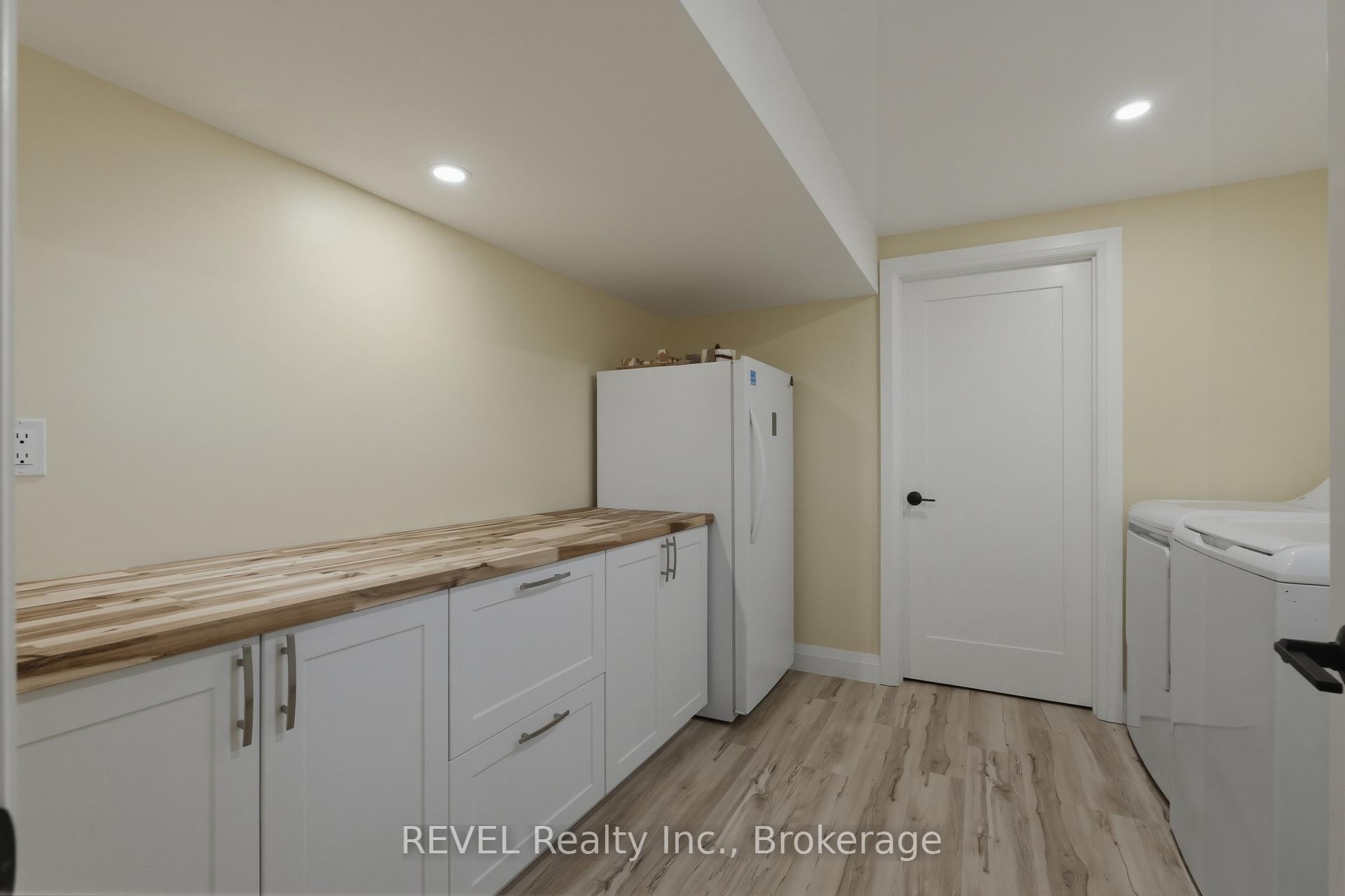 Photo 29 of 21 Lena Crescent, Port Colborne, Sugarloaf — HOMEH