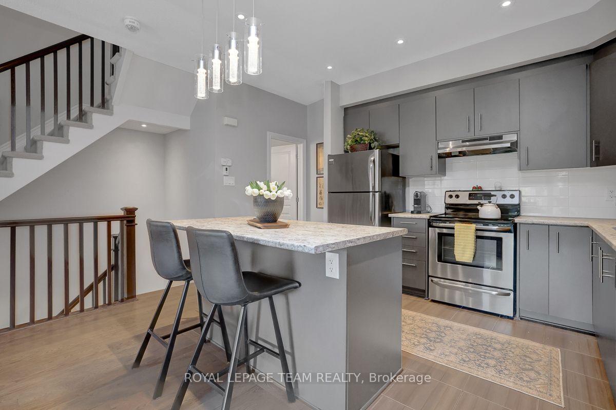 Photo 8 of 206 Leather Leaf Terrace, Ottawa, Barrhaven - Longfields — HOMEH