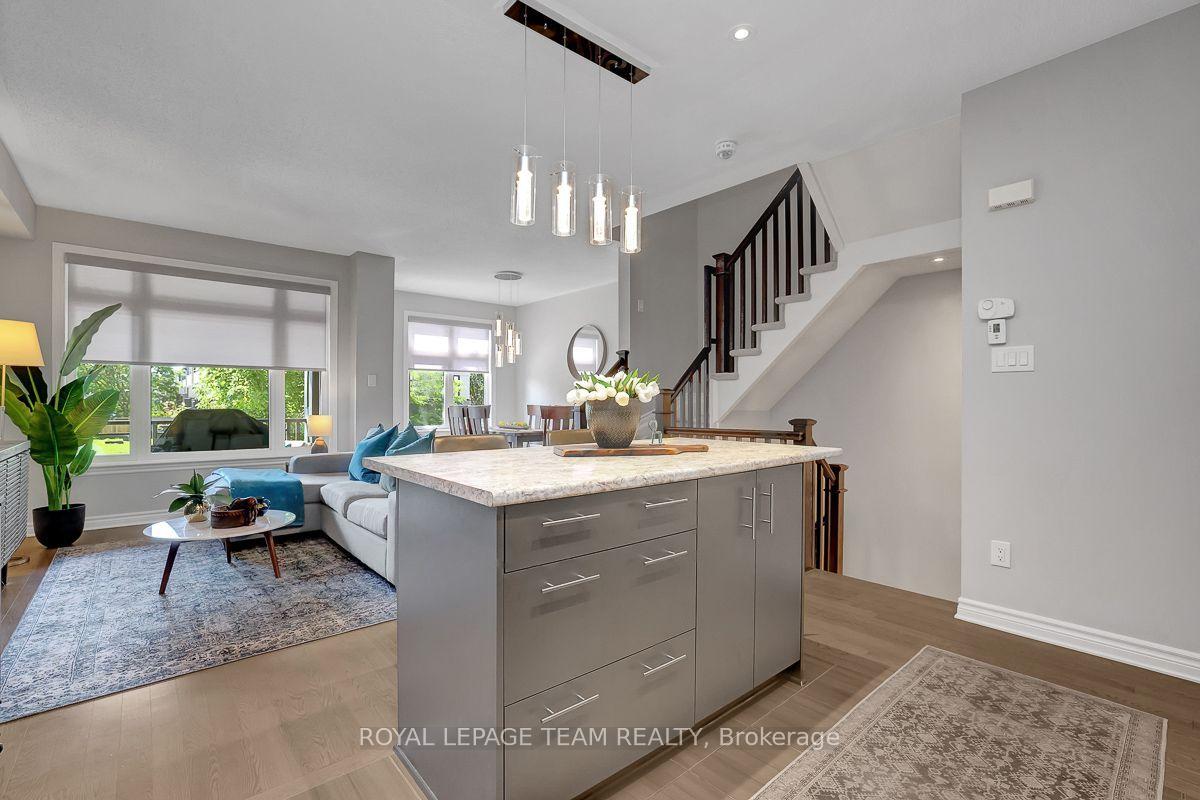 Photo 12 of 206 Leather Leaf Terrace, Ottawa, Barrhaven - Longfields — HOMEH