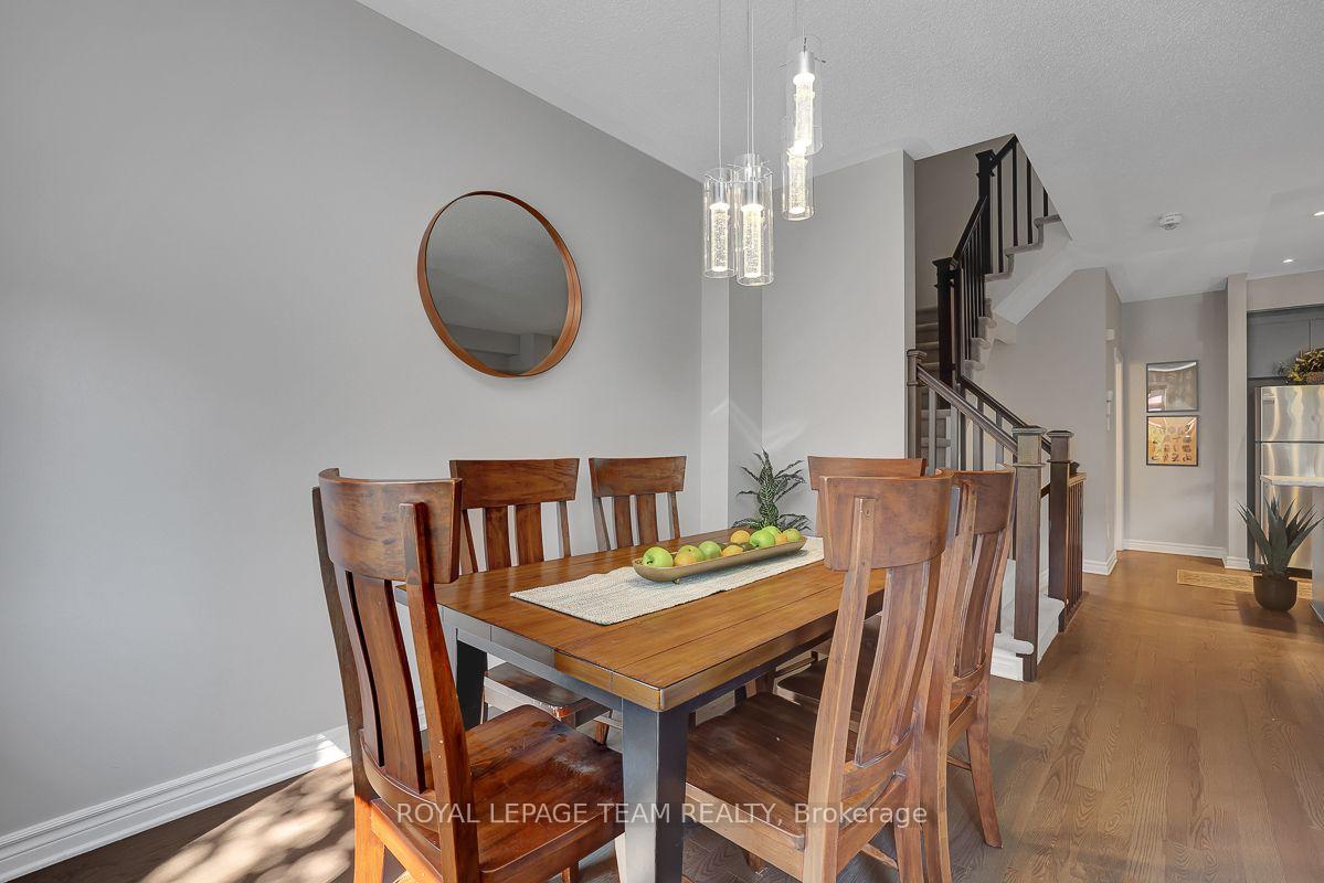 Photo 18 of 206 Leather Leaf Terrace, Ottawa, Barrhaven - Longfields — HOMEH