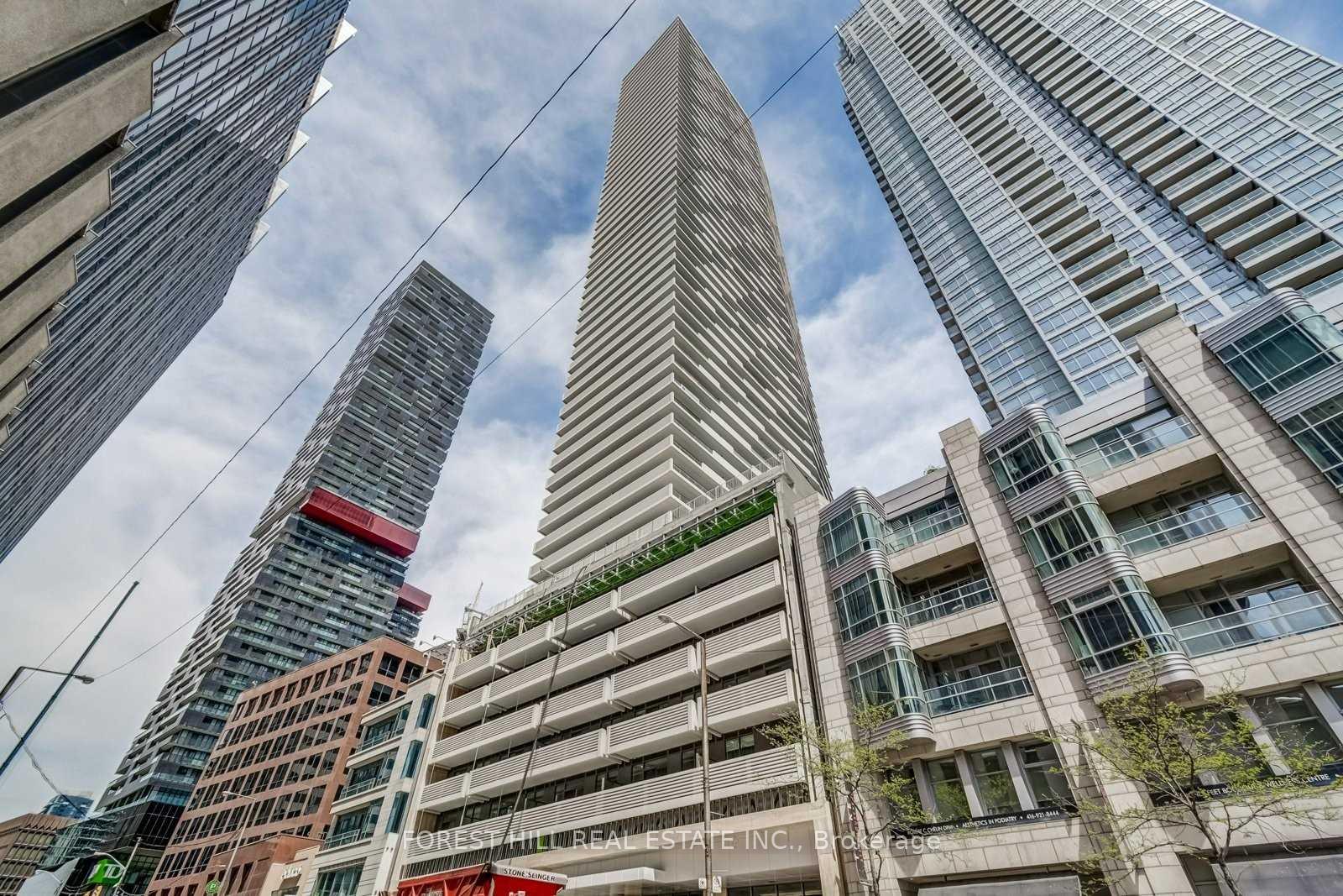Photo 2 of Unit 5610, 2221 Yonge Street, Toronto, Mount Pleasant West — HOMEH