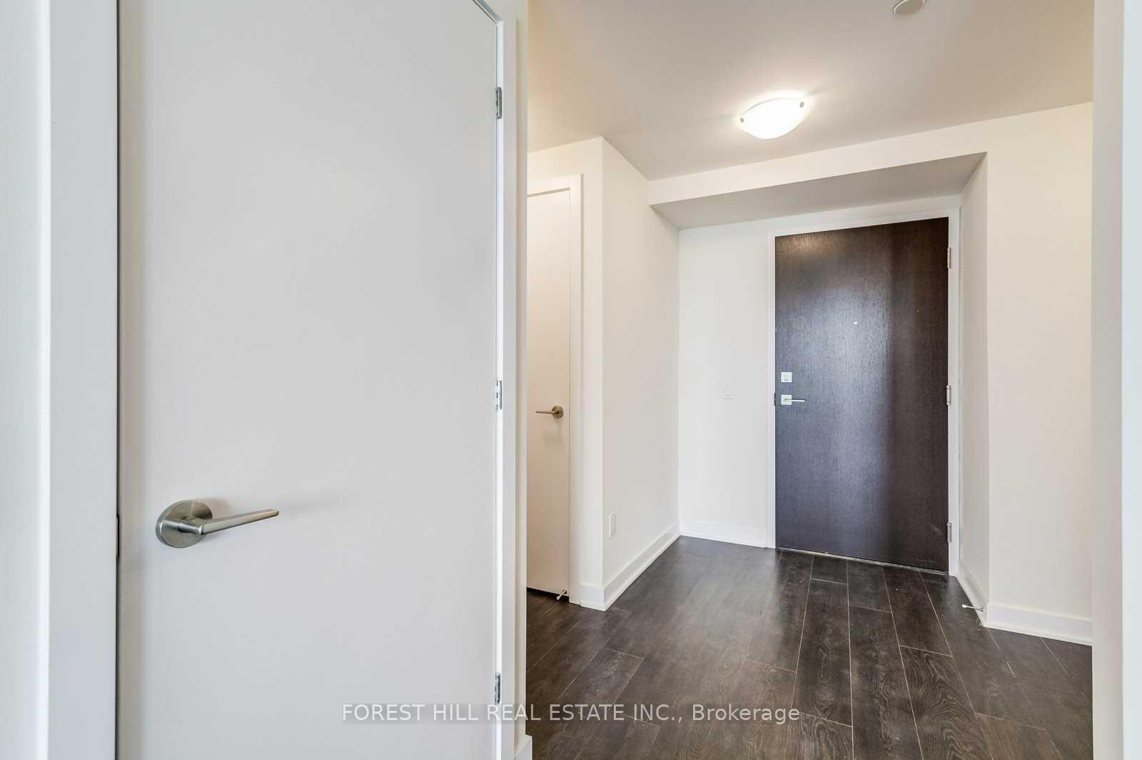 Photo 12 of Unit 5610, 2221 Yonge Street, Toronto, Mount Pleasant West — HOMEH