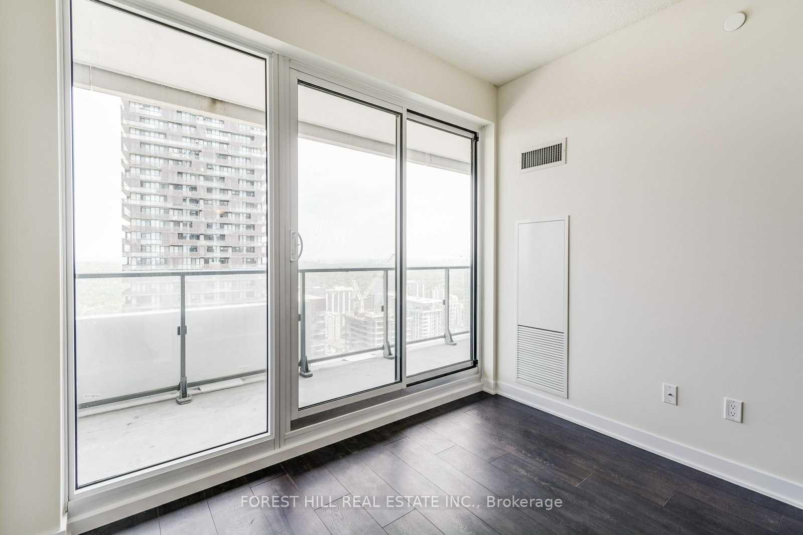 Photo 17 of Unit 5610, 2221 Yonge Street, Toronto, Mount Pleasant West — HOMEH