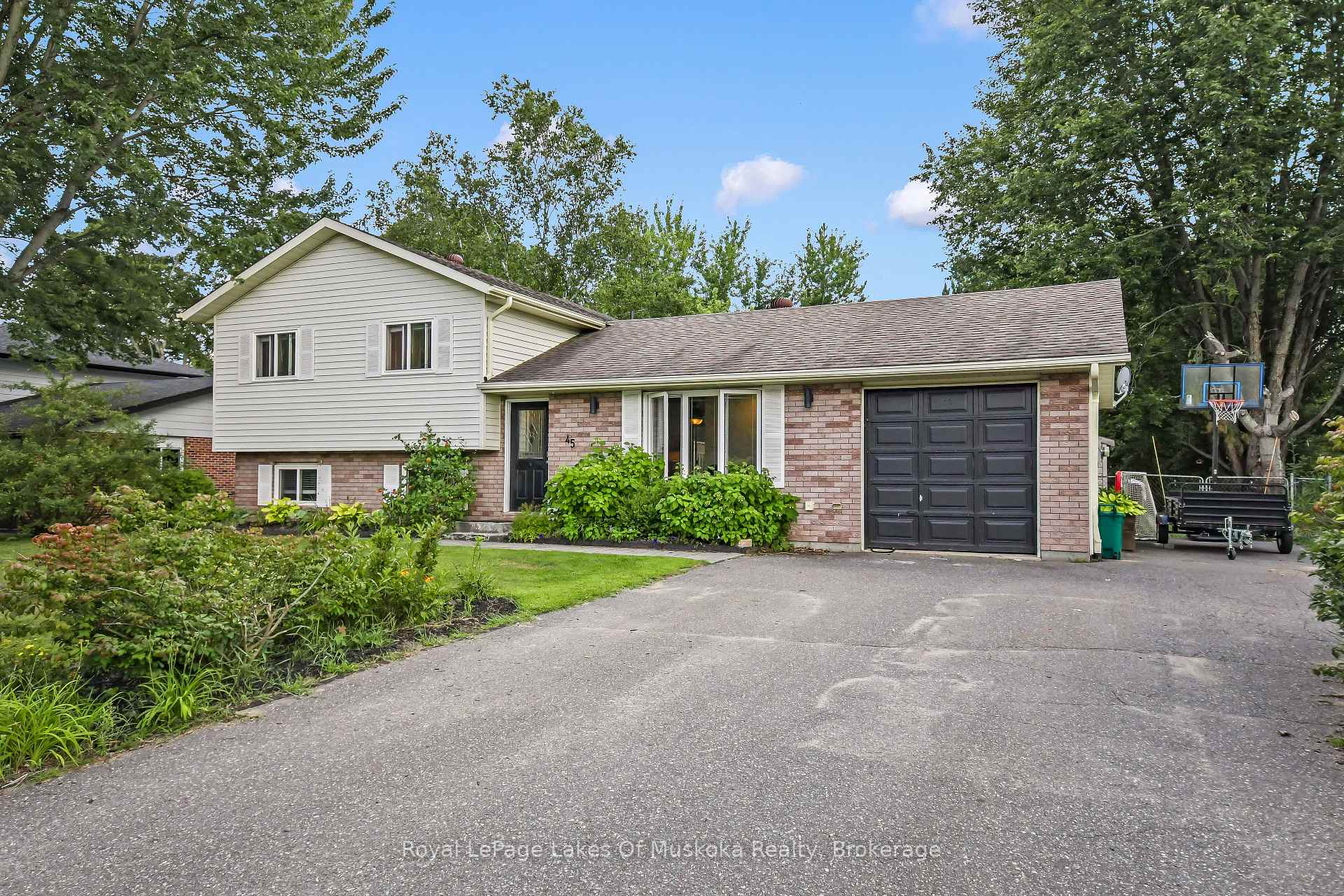 Front of 45 Kevin Crescent